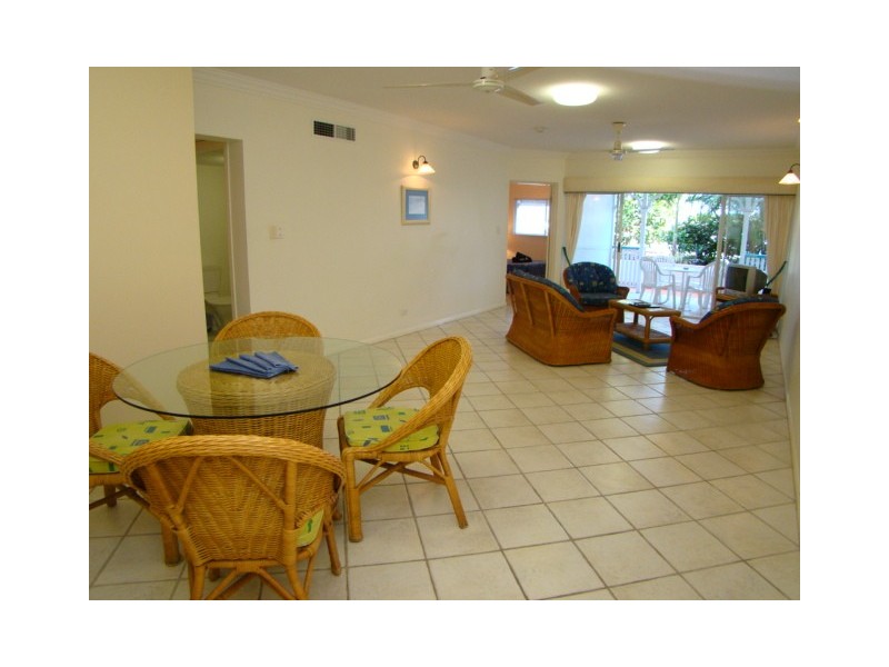 63 Mcleod Street, Cairns QLD 4870