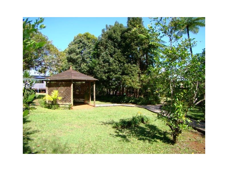9 Pine Street, Yungaburra QLD 4884