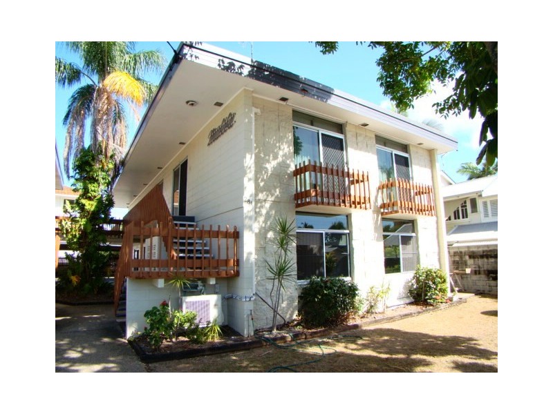 4/281 Lake Street, Cairns QLD 4870