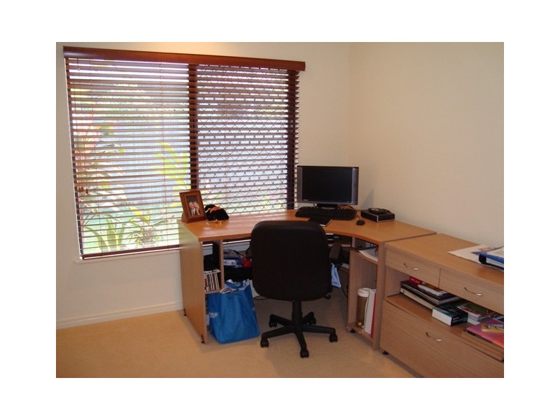 9 Surtees Close, Bentley Park QLD 4869