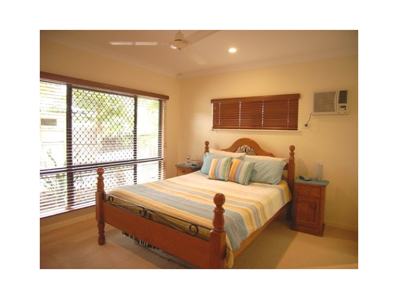 9 Surtees Close, Bentley Park QLD 4869