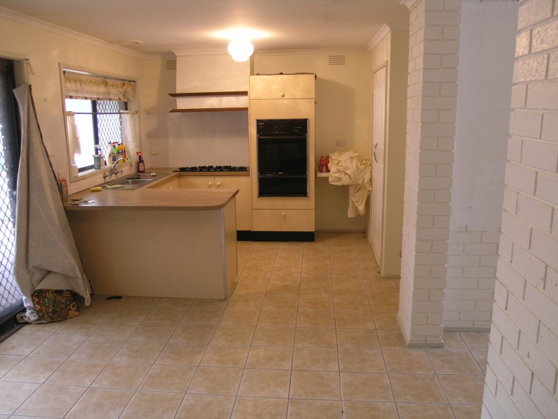 18/2-3 Connolly Cr, Bayswater VIC 3153