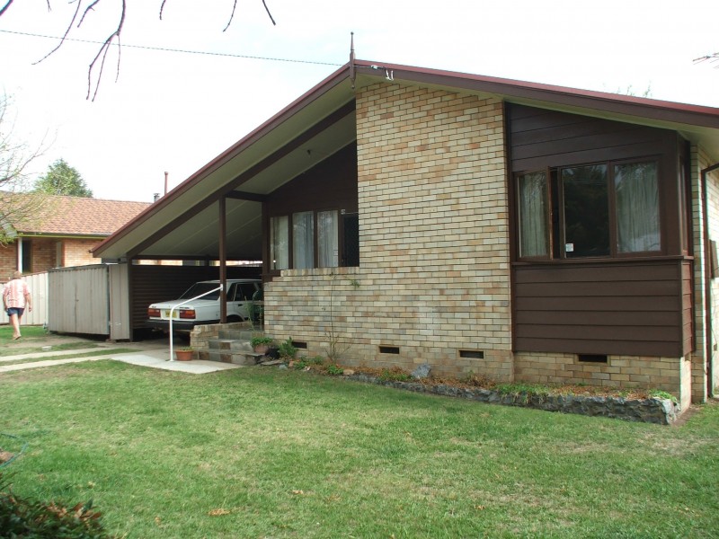 49 Simmons St, Armidale NSW 2350