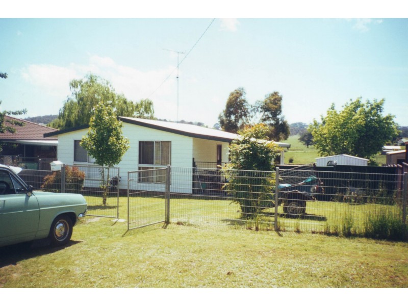 49 Gostwyck St, Uralla NSW 2358