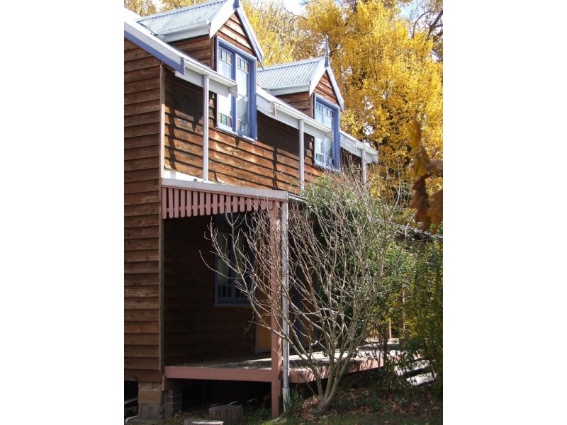 35 Uralla St, Uralla NSW 2358