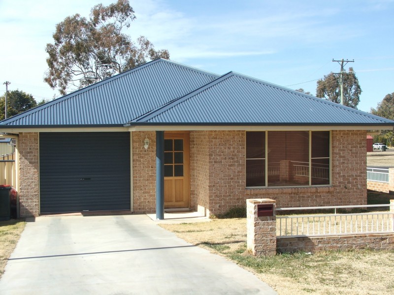 43 Proctor St, Armidale NSW 2350