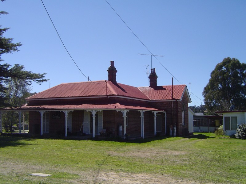37 Park St, Uralla NSW 2358