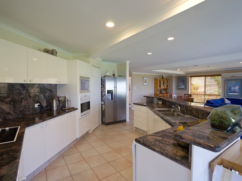 6 St Ives Terrace, Buderim QLD 4556