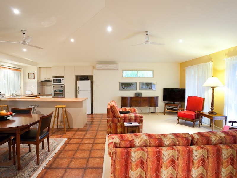 2 Manor Lane, Buderim QLD 4556