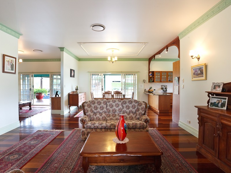 111 Nicklin Road, Palmwoods QLD 4555