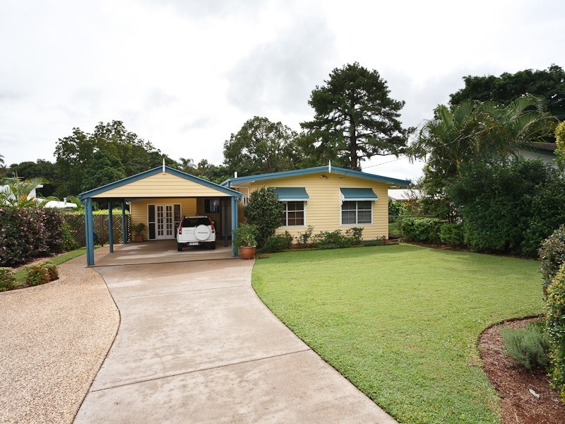 4 Tindale Avenue, Buderim QLD 4556