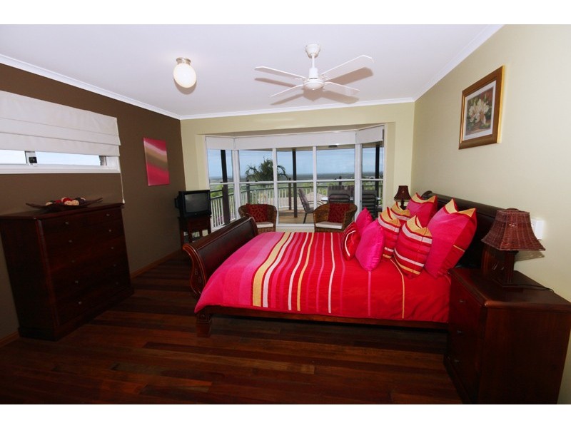 4 St Ives Terrace, Buderim QLD 4556
