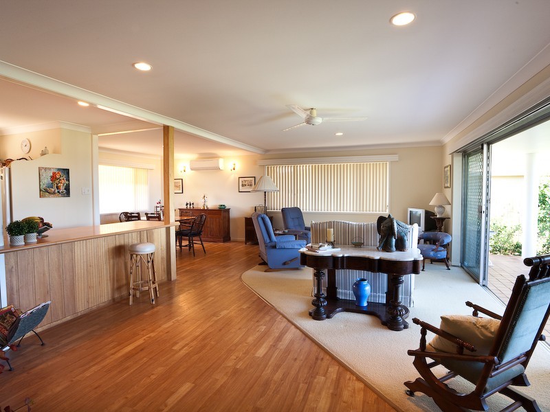 6 Monks Crescent, Buderim QLD 4556