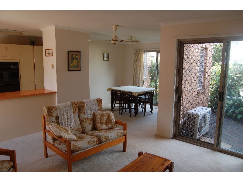 1/12 Gloucester Road, Buderim QLD 4556