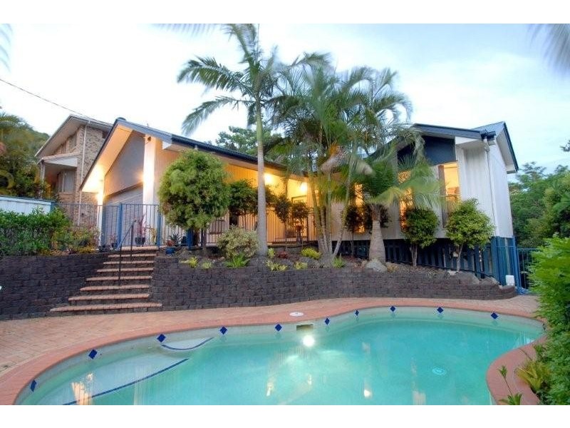 25 Barnes Drive, Buderim QLD 4556