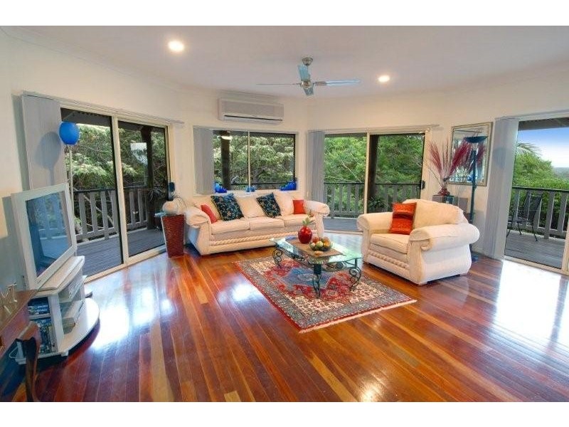 25 Barnes Drive, Buderim QLD 4556