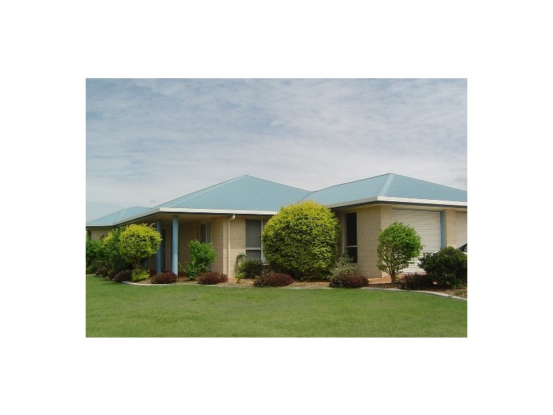 27 Peggy Drive, Coral Cove QLD 4670