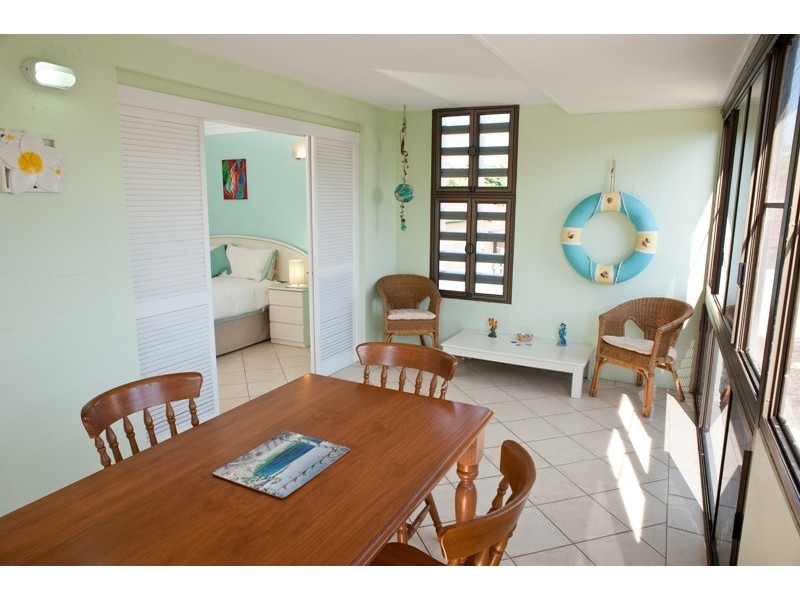 2/41 Esplanade, Bargara QLD 4670