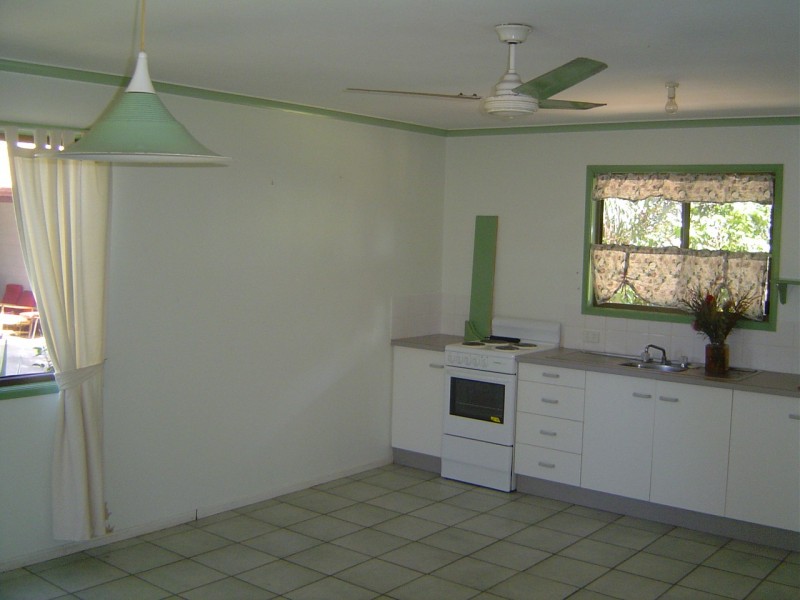 40 Zunker Street, Burnett Heads QLD 4670