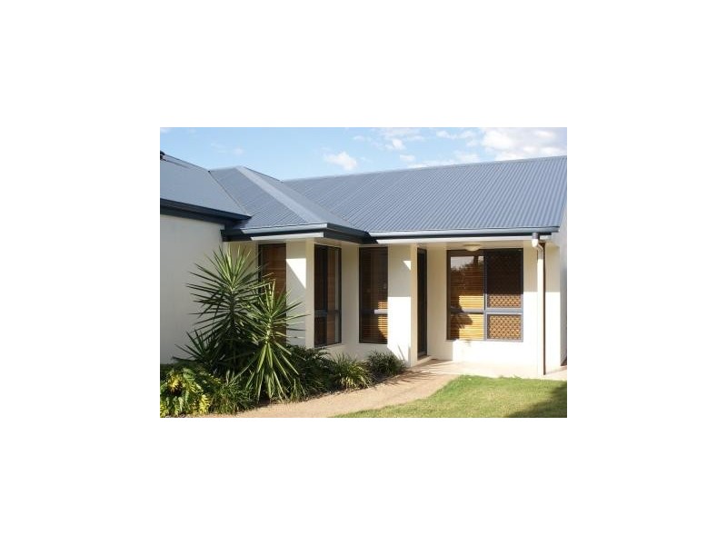 2/13 Jacques Court, Bargara QLD 4670