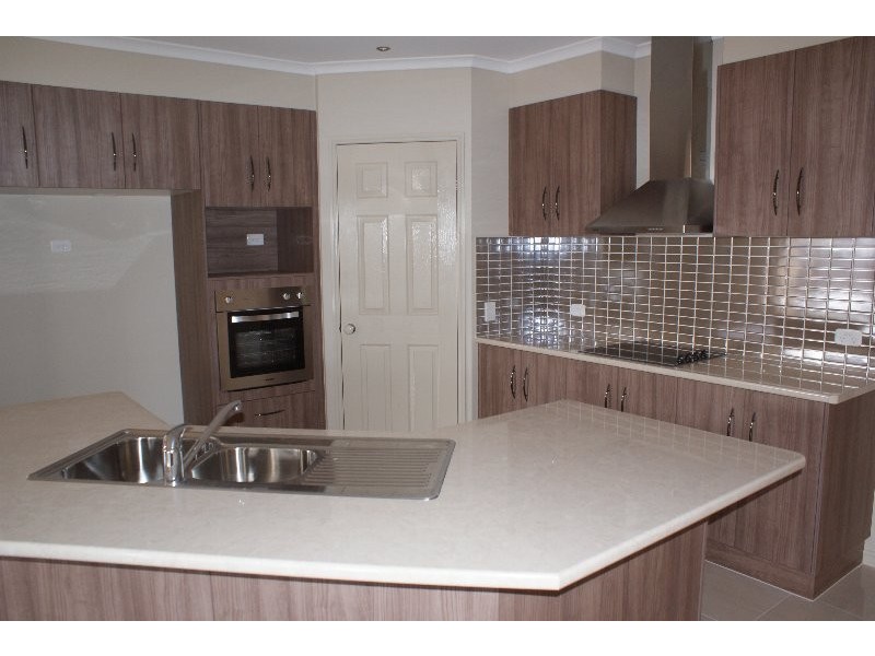 6 Hillcrest Court, Bargara QLD 4670