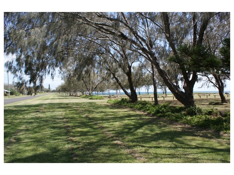 82 The Esplanade, Elliott Heads QLD 4670
