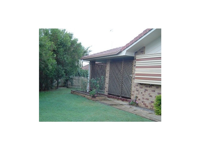 7 Andy Kemp Place, Bargara QLD 4670