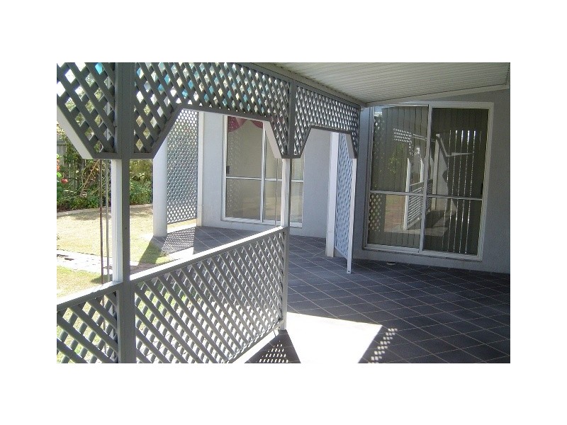 29 Milton St, Burnett Heads QLD 4670