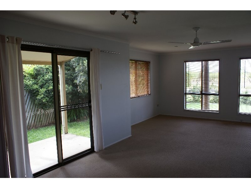 65 Watsons Rd, Bargara QLD 4670