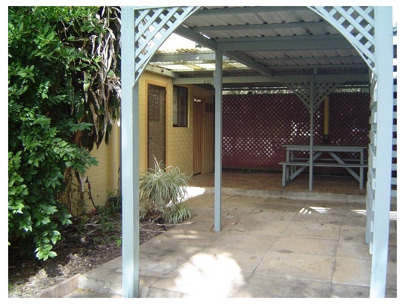 3 Somerville St, Burnett Heads QLD 4670