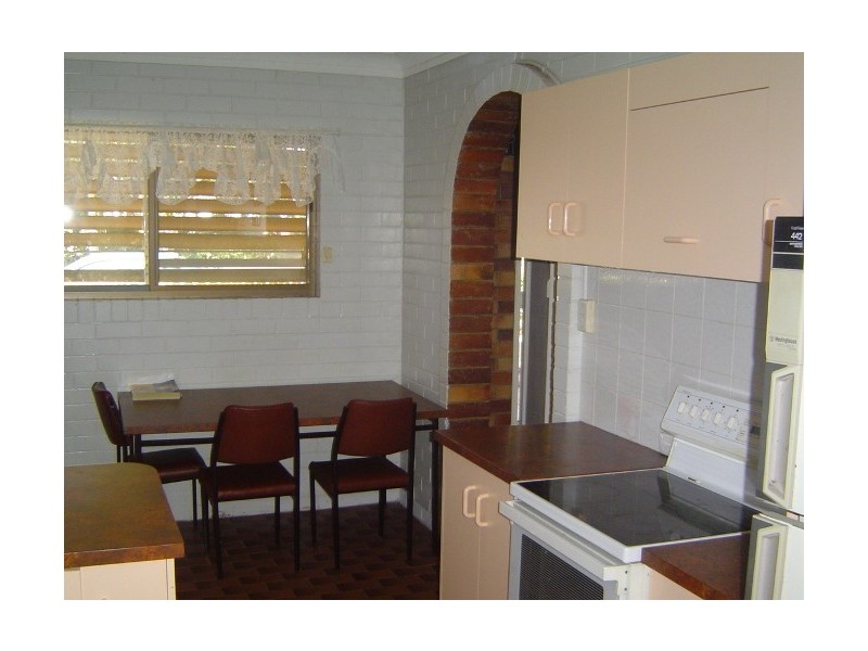 3 Somerville St, Burnett Heads QLD 4670