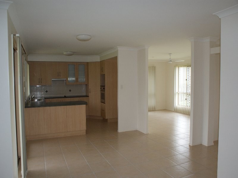 8 Searink Court, Bargara QLD 4670