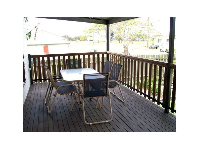 3 Hampson Street, Burnett Heads QLD 4670