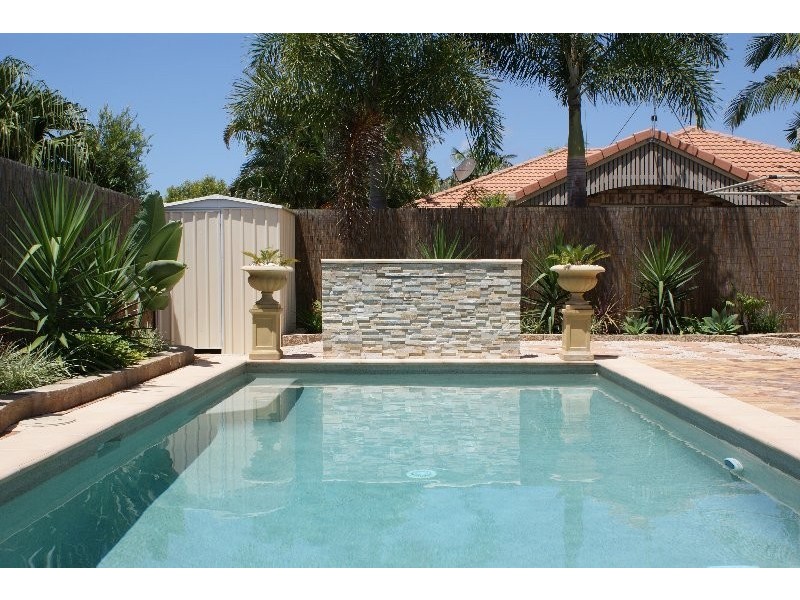 10 Fairway Drive, Bargara QLD 4670