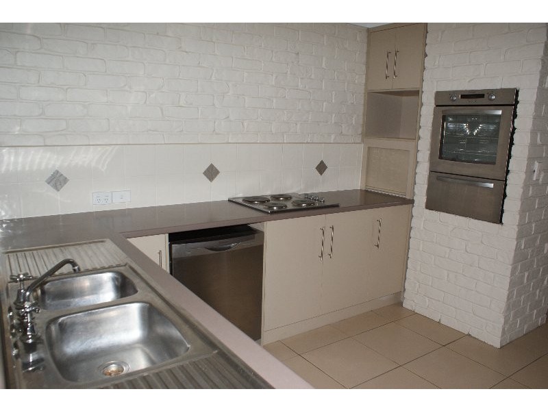 10 Fairway Drive, Bargara QLD 4670