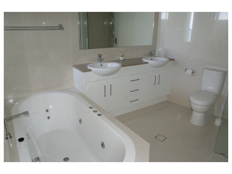 6/15 Esplanade, Bargara QLD 4670