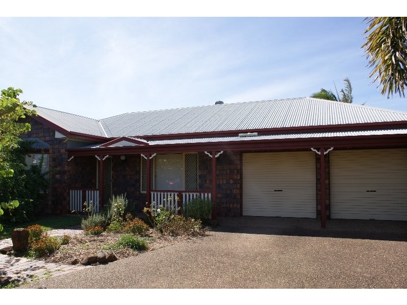 2 Bay Court, Bargara QLD 4670