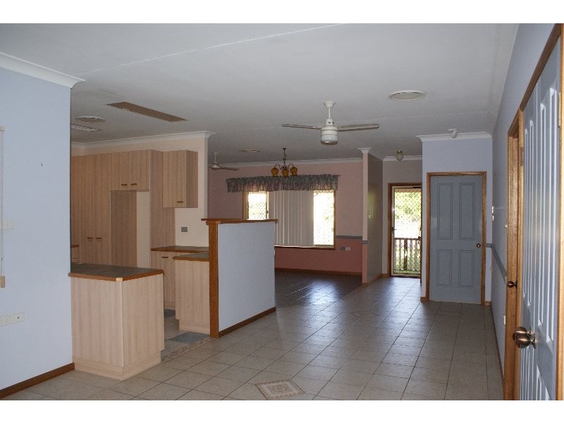 2 Bay Court, Bargara QLD 4670