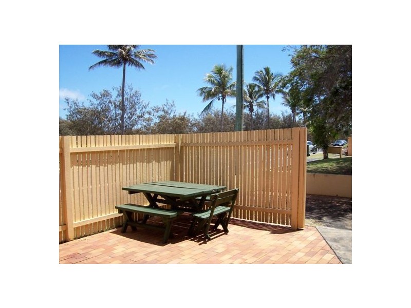 1/74 Miller Street, Bargara QLD 4670