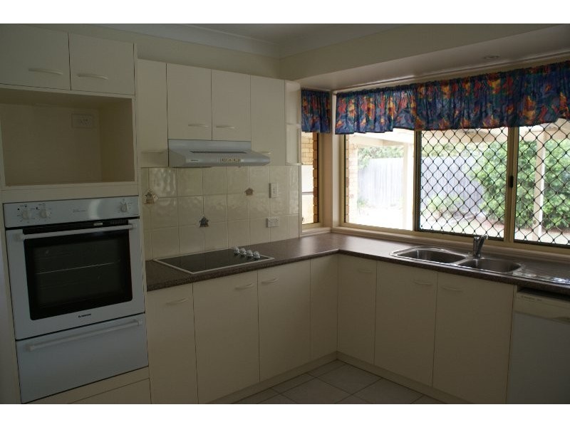 12 Amronel Close, Innes Park QLD 4670