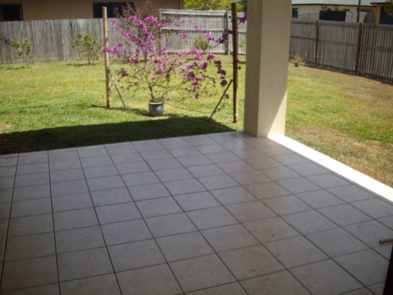 30 LEFTWICH STREET, White Rock QLD 4868