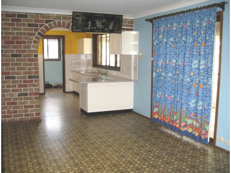 32 Humphries Road, Wakeley NSW 2176