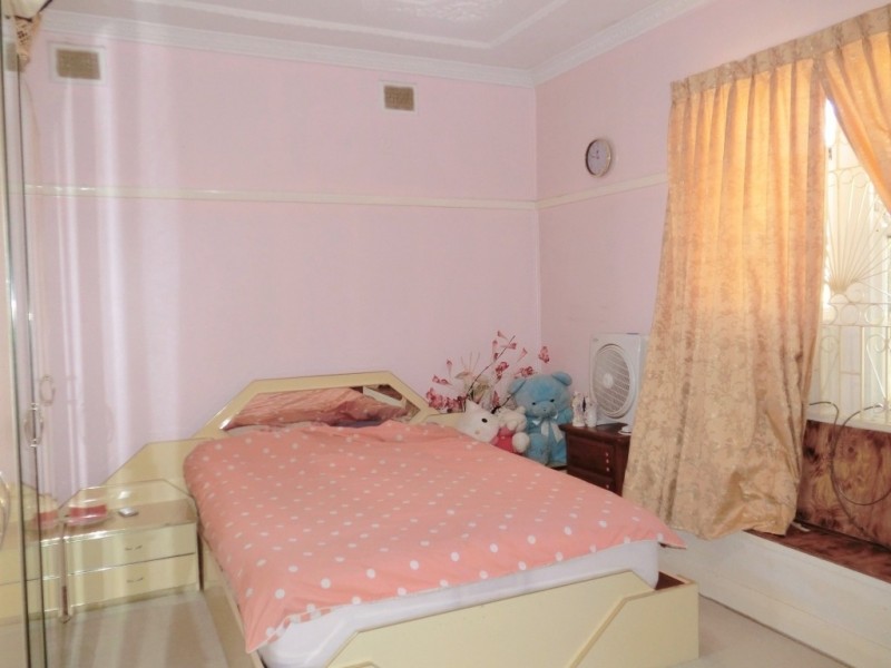 Canley Heights NSW 2166