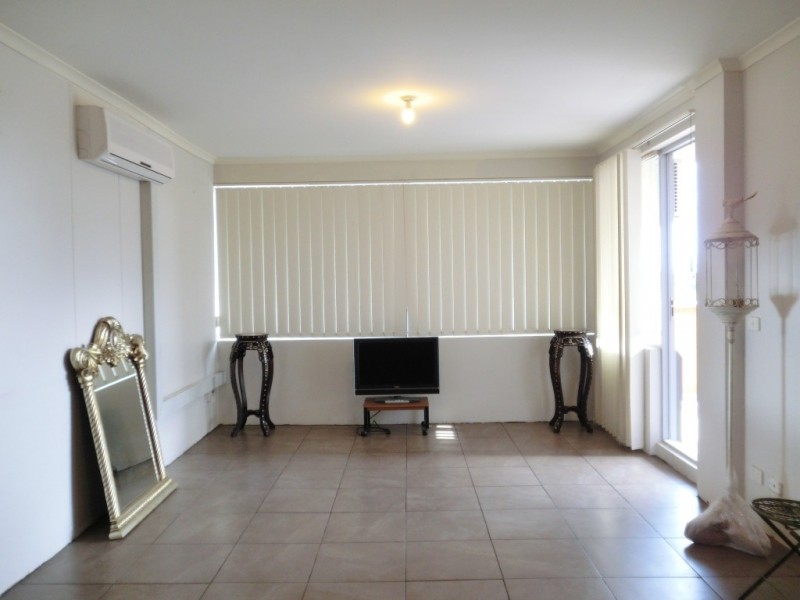 Fairfield NSW 2165
