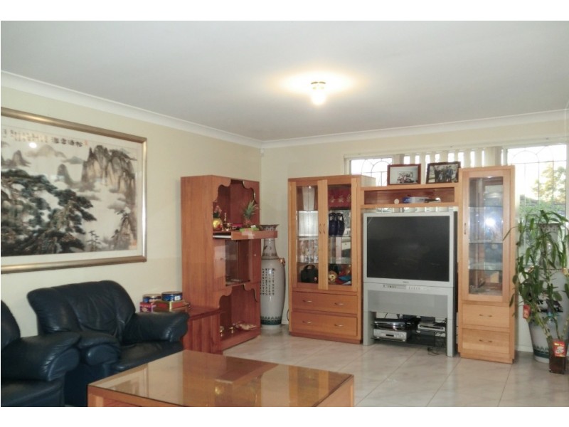 Fairfield East NSW 2165