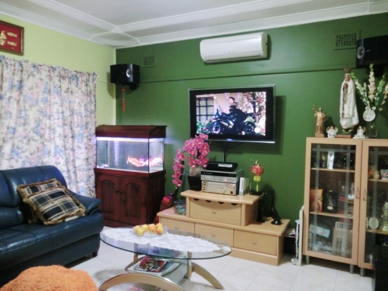 9 Koorinda Avenue, Villawood NSW 2163