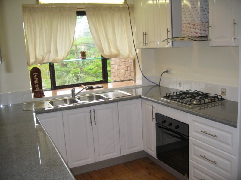 Edensor Park NSW 2176