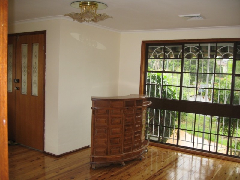 Edensor Park NSW 2176