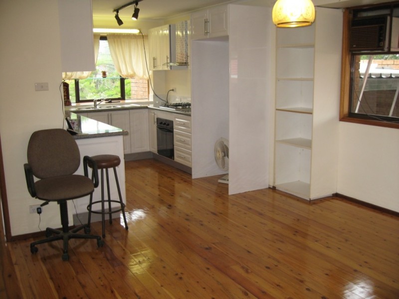 Edensor Park NSW 2176