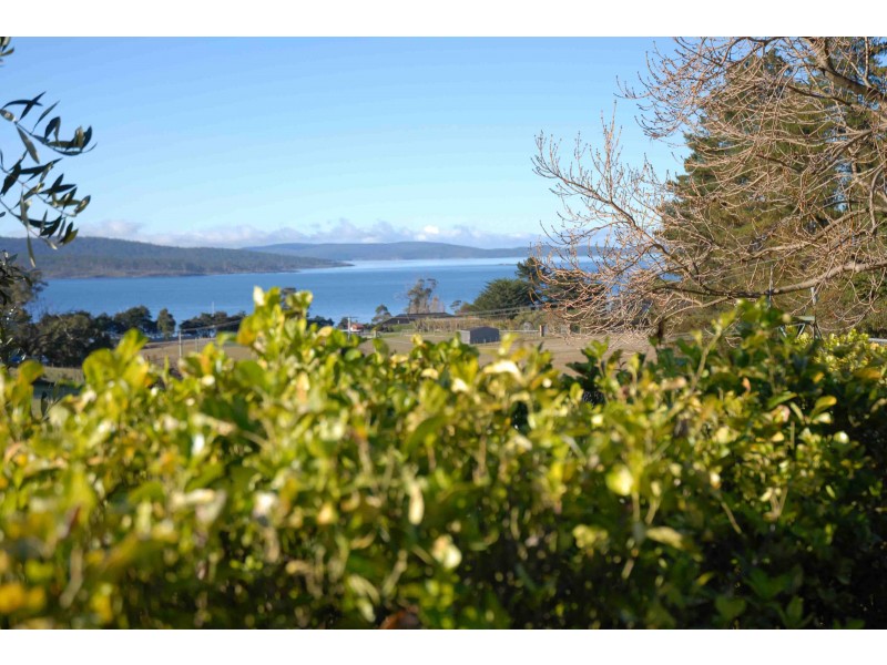 66 Pullens Road, Woodbridge TAS 7162